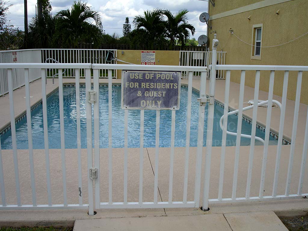 Aruba Commons Community Pool Safety Fence